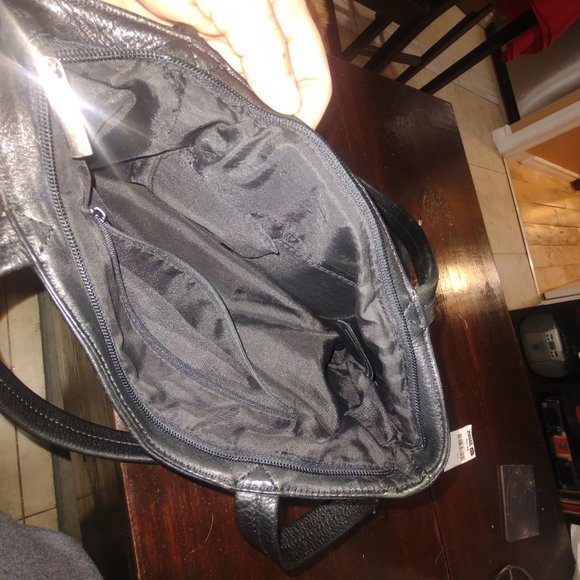 Giani Bernini Black Purse - Picture 7 of 8